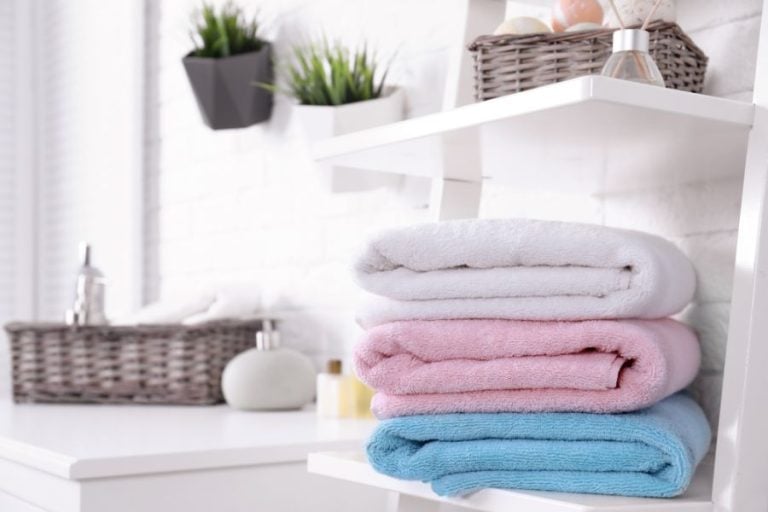 17 Best Organic Cotton Towels For The Bathroom