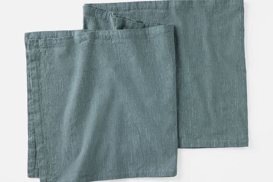 Organic table runner