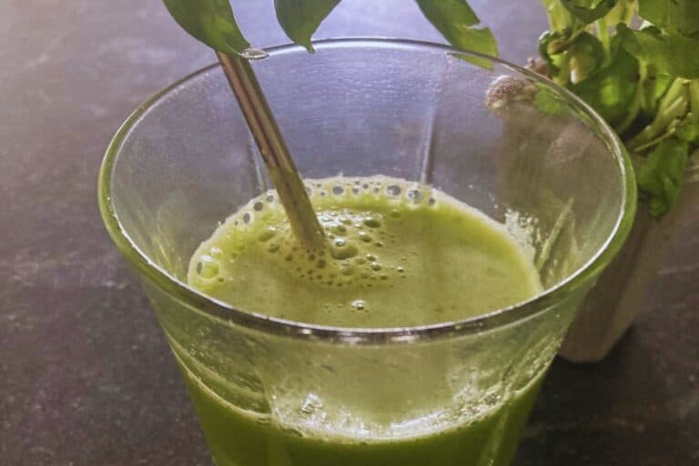 juicing basil